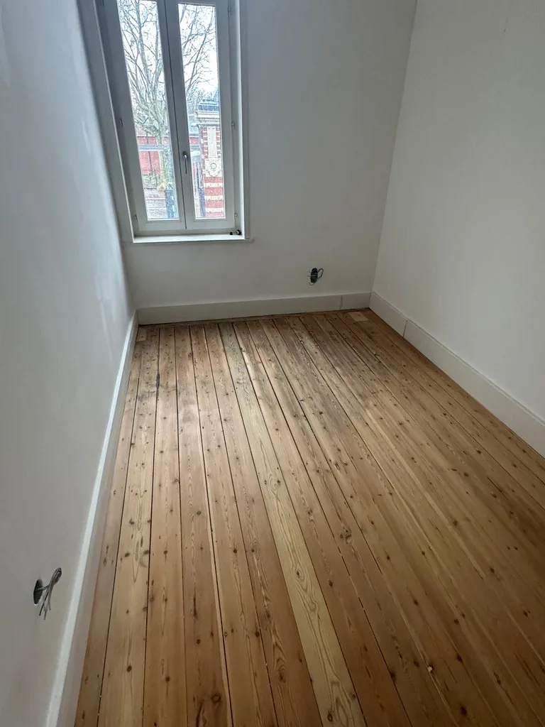 Transformation d'un studio en T2 à Lille - après, la chambre