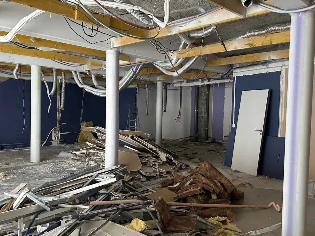 Centre d'esthétique Regenair à Marcq-en-Barœul - en cours de travaux, le curage du local
