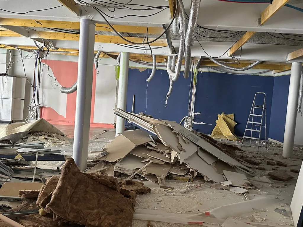 Centre d'esthétique Regenair à Marcq-en-Barœul - en cours de travaux, le curage du local