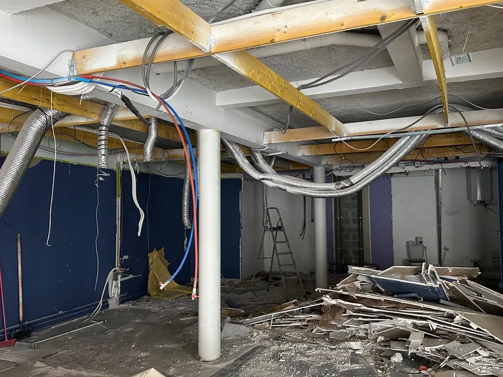 Centre d'esthétique Regenair à Marcq-en-Barœul - en cours de travaux, le curage du local