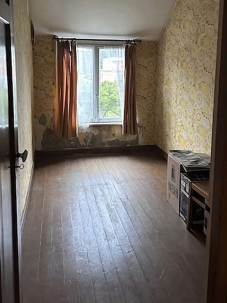 Rénovation complète et création d'une extension - avant, une chambre à l'étage