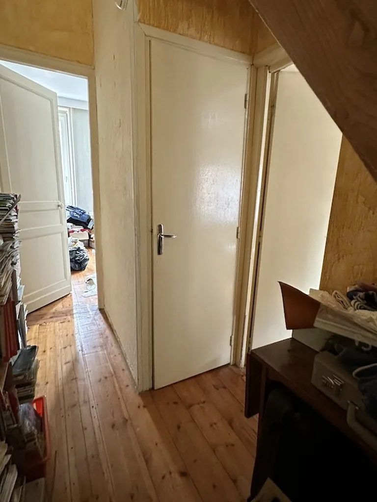 Création d'une salle de bain à La Madeleine - avant, dégagement et placard